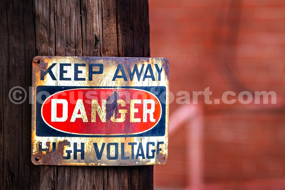 J23_Danger_Sign_9351.jpg