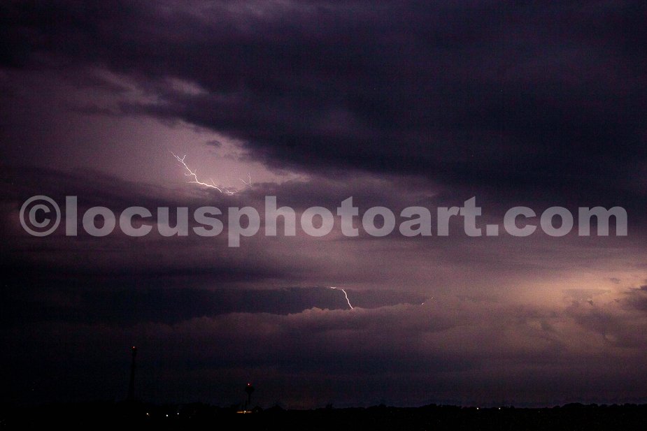 J24_A_Bolt_through_the_Clouds_8935.jpg