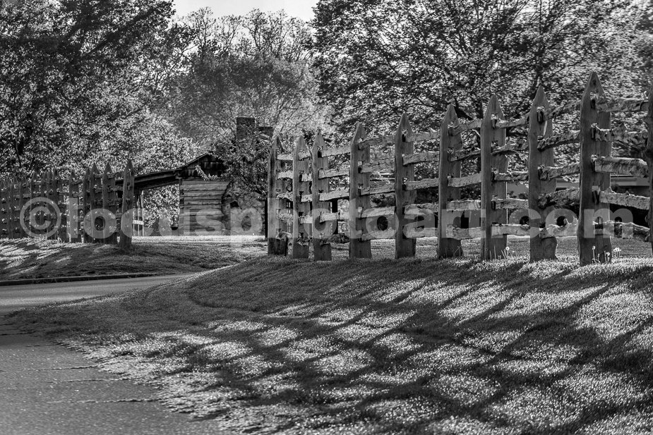 J23_New_Harmony_Fences_2061_BW.jpg