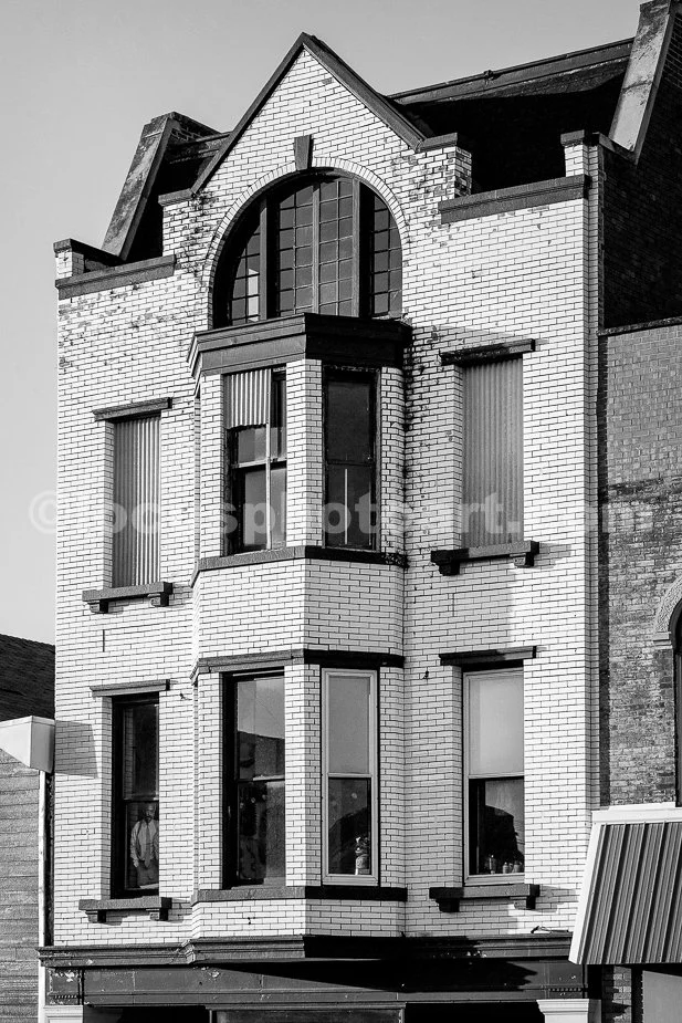 J18_Glazed_Brick_Facade_9947_BW.jpg
