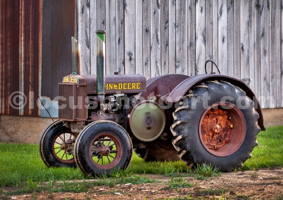 J23_Deere_Behind_the_Barn_9369.jpg