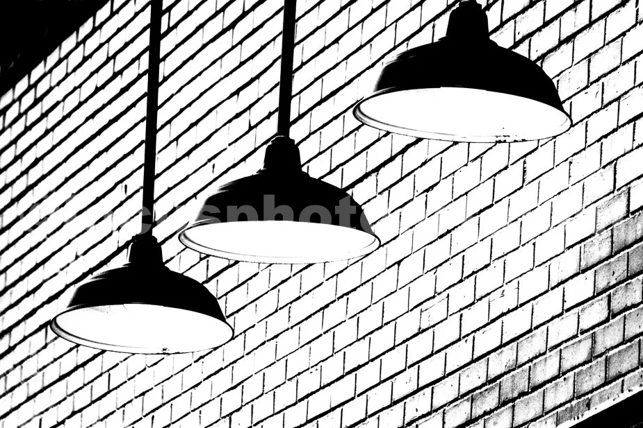 J19_Lighting_the_Way_5614_Hi-CBW.jpg