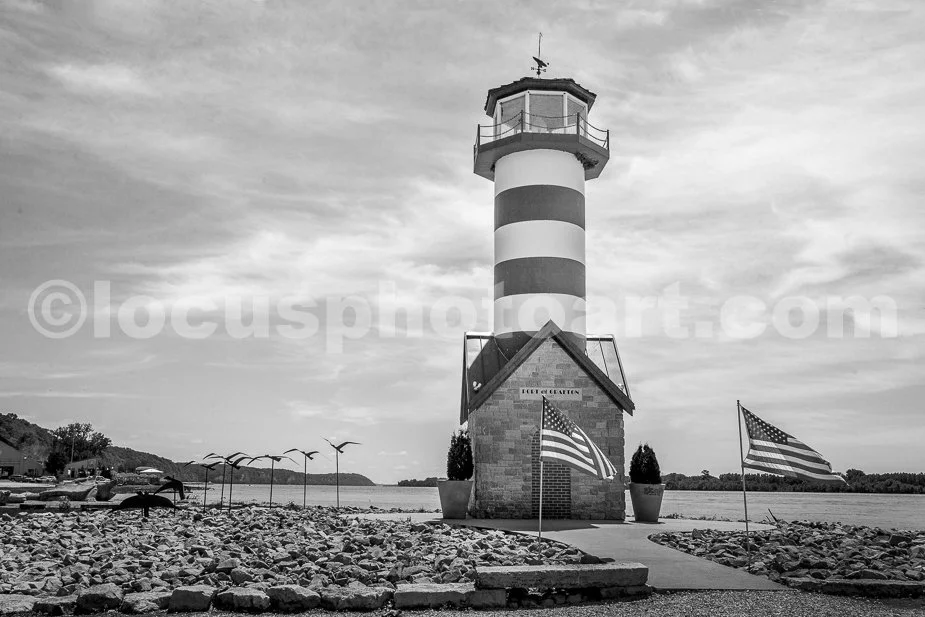 J24_Port_of_Grafton_Lighthouse_9965_BW.jpg