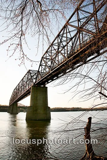 WEB Chain of Rocks Bridge 5536.jpg