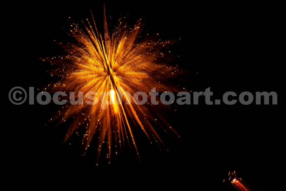 J23_Fireworks_07-03-23_7041.jpg