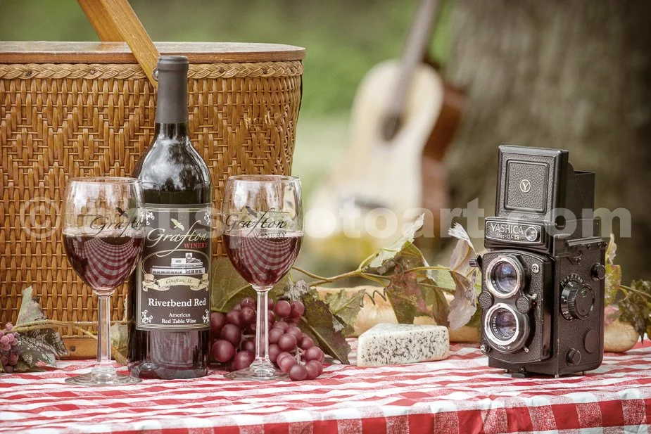J17_Uncorked_Unplugged_In_Focus_1030_LSSepia.jpg