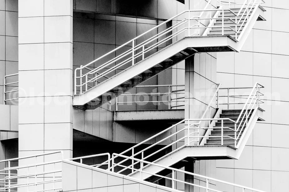 J21_Atheneum_Staircases_1284_Hi-C_BW.jpg