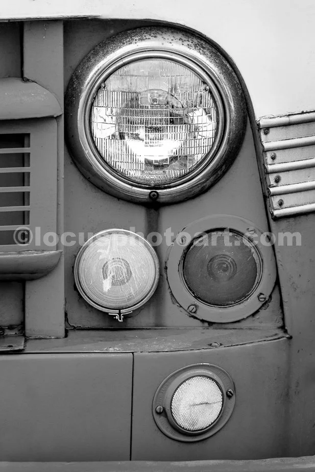 J21_Ice_Cream_Truck_Headlight_3046_BW.jpg