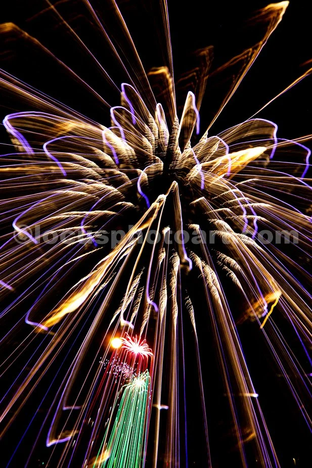J23_Fireworks_7057.jpg
