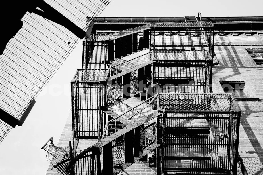 Fire_Escape_9429_BW_cc.jpg