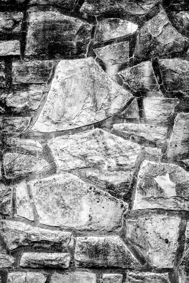 J21_Stone_Wall_Pattern_5845_Hi-C_BW.jpg