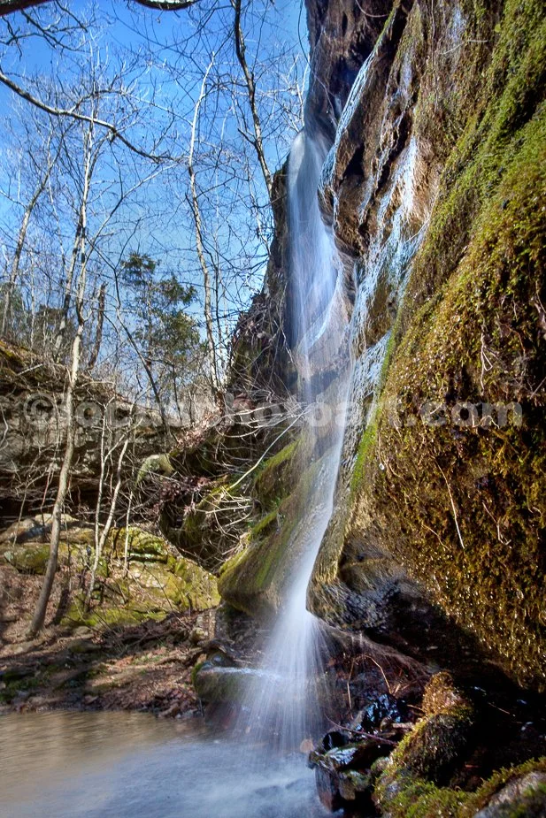 J21_Sunny_Day_Waterfall_6880.jpg