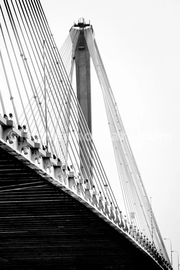 Clark_Bridge_Close-up_4159_BW.jpg