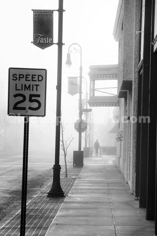 J15_Foggy_Morning_Walk_Uptown_0046_BW.jpg