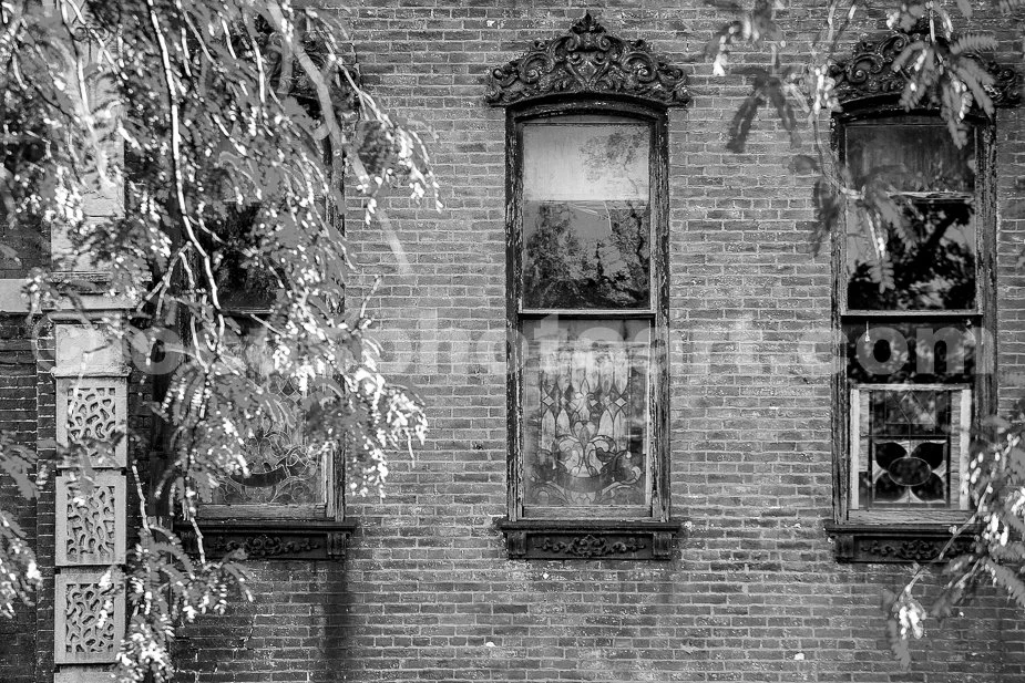 J18_Stained_Glass_Bricks_and_Iron_Work_0082_BW.jpg