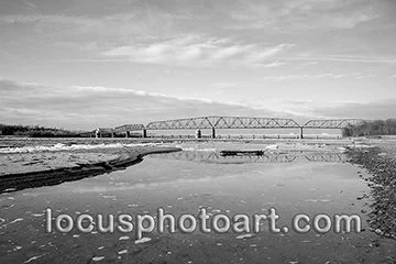 WEB J18 Below the Chain of Rocks 8691 BW.jpg