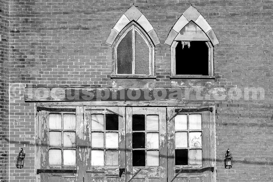 J18_Doors_and_Windows_0226_BW.jpg