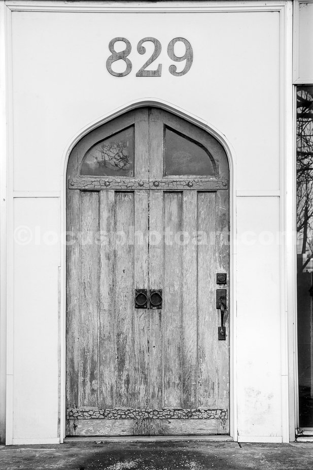 J19_Downtown_Doorway_6047_BW.jpg