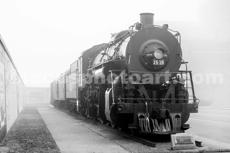 J23_Steam_Engine_in_the_Fog_2056_BW.jpg