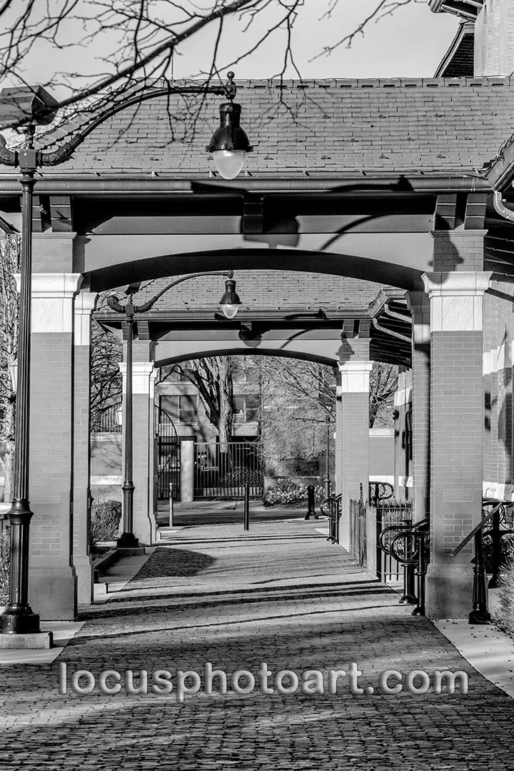 J23 Walkway at Union Station 3486 BW FB.jpg
