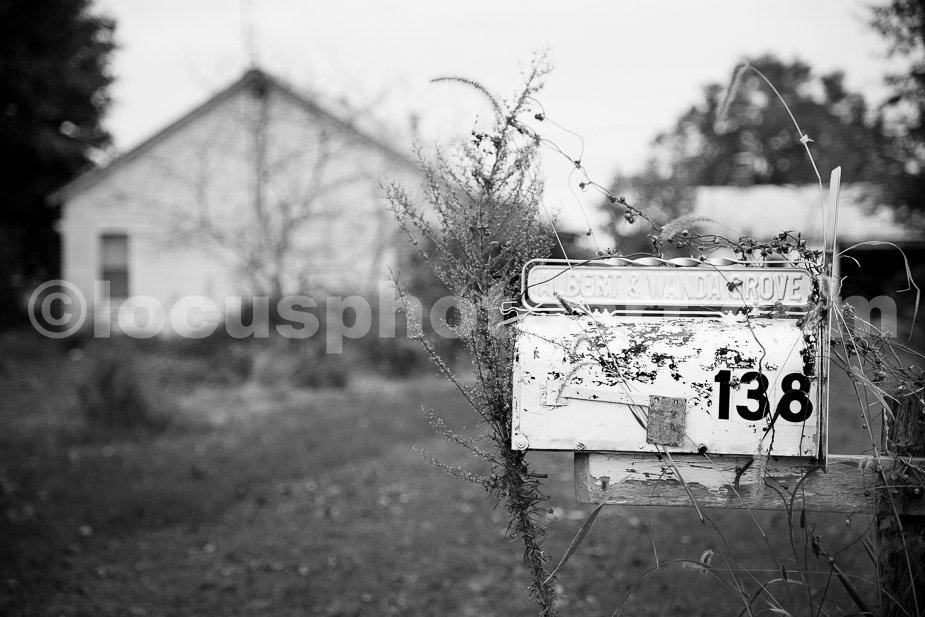 Grove_Mailbox_6217_BW.jpg