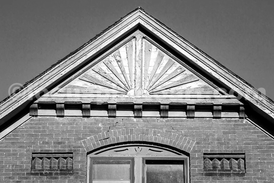 J18_Brickwork_and_Woodwork_0234_BW.jpg
