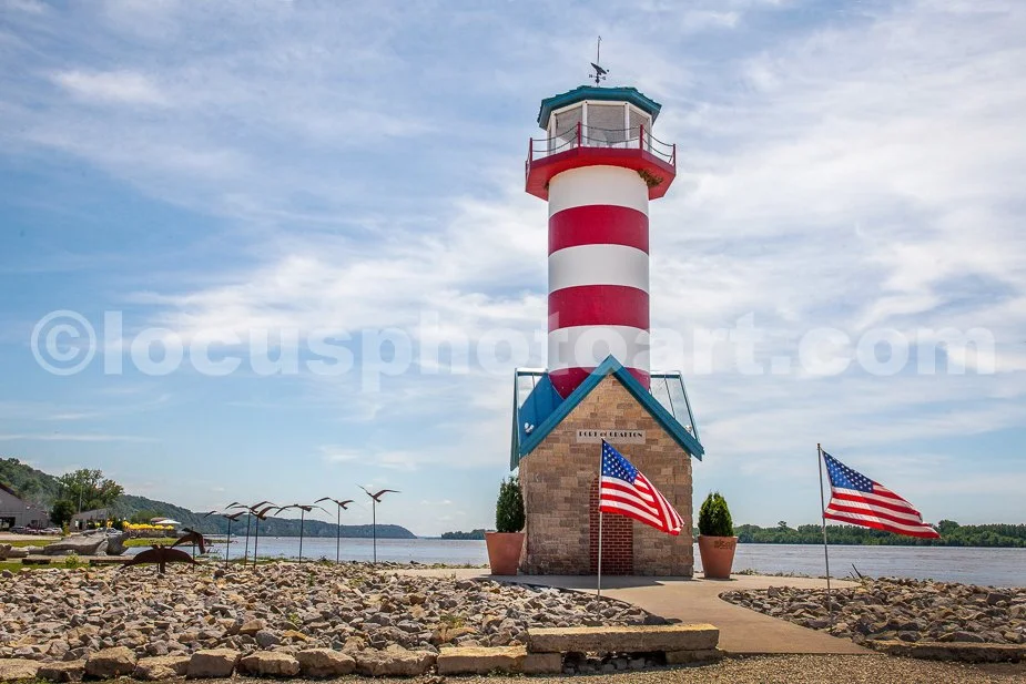 J24_Port_of_Grafton_Lighthouse_9965.jpg