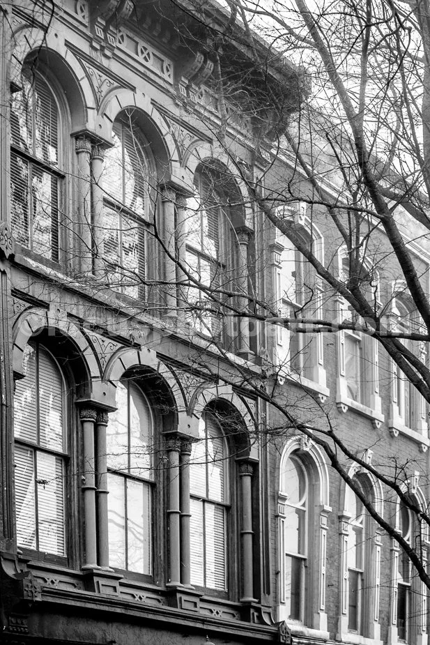 J23_Facades_on_Broadway_1966_BW.jpg