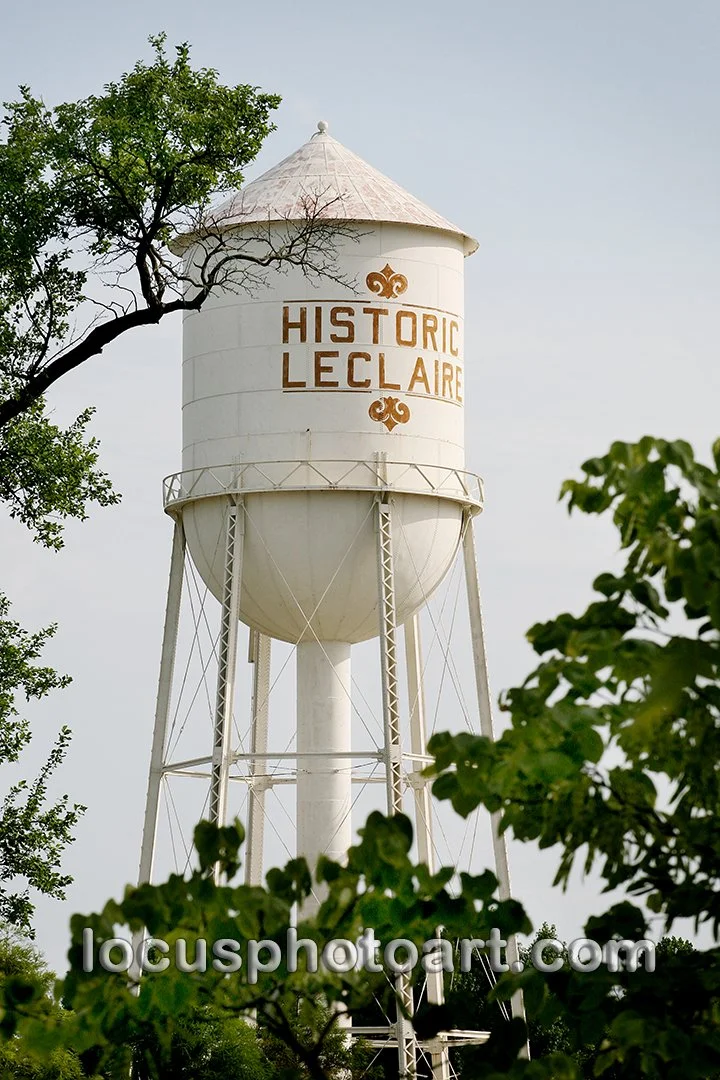 LeClaire Water Tower 9659 FB.jpg