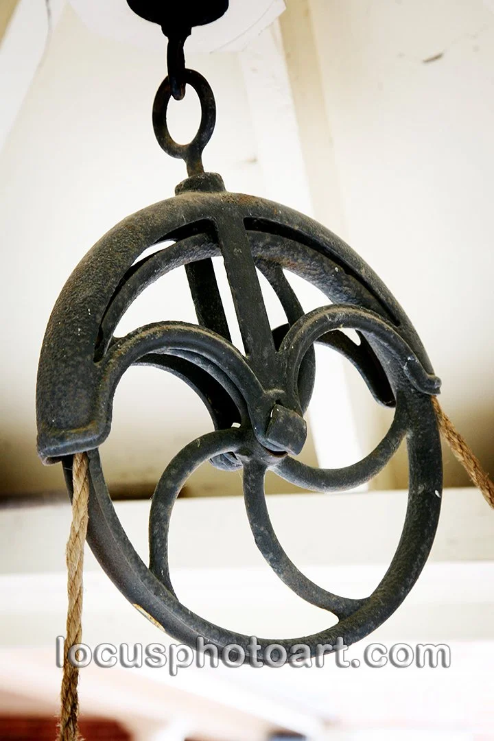 Well Bucket Pulley 0048 FB.jpg