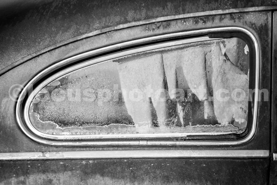 J23_Frosted_Side_Window_2415_BW.jpg