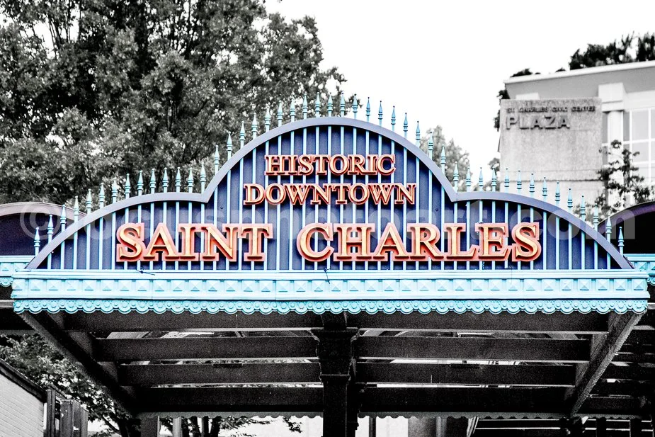 M16_Historic_Downtown_St._Charles_0405_Edited_.jpg