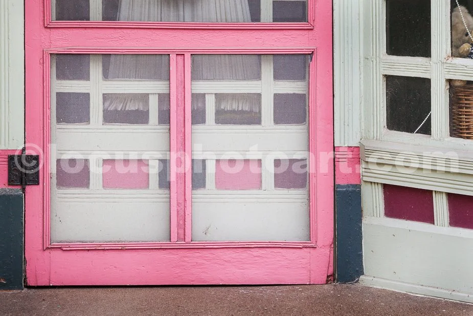 J19_Pink_Screen_Door_0082.jpg