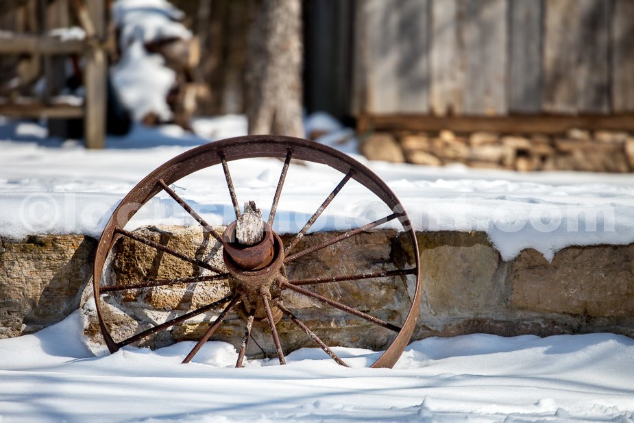 J21_Wheel_in_the_Snow_5334.jpg