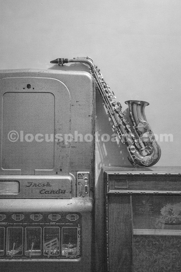 J24_I_Smell_Sax_and_Candy_6964_BW.jpg