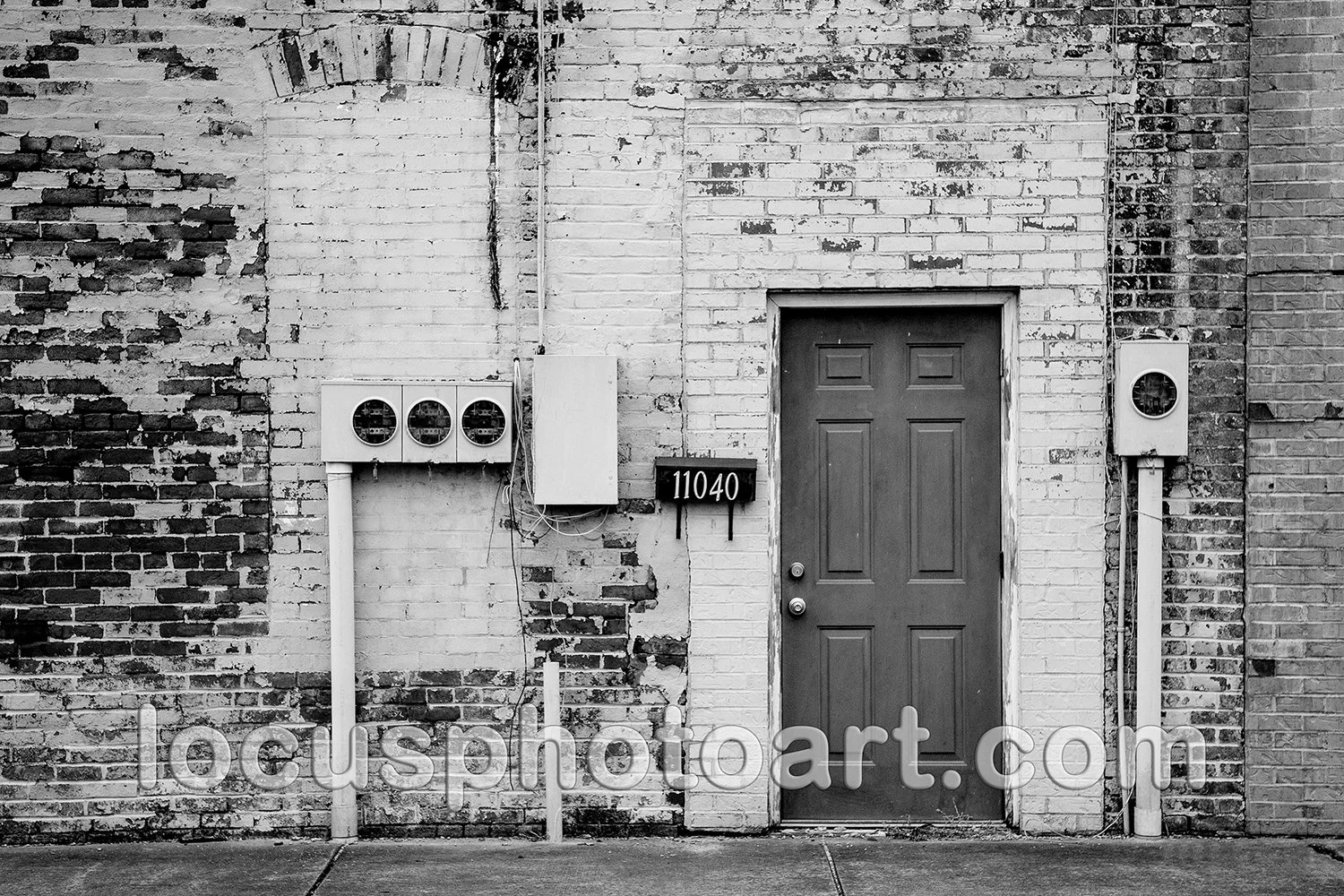 WEB J24 Side Entrance 0077 BW.jpg