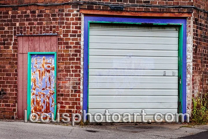 WEB J19 Colorful Back Doors 7490.jpg