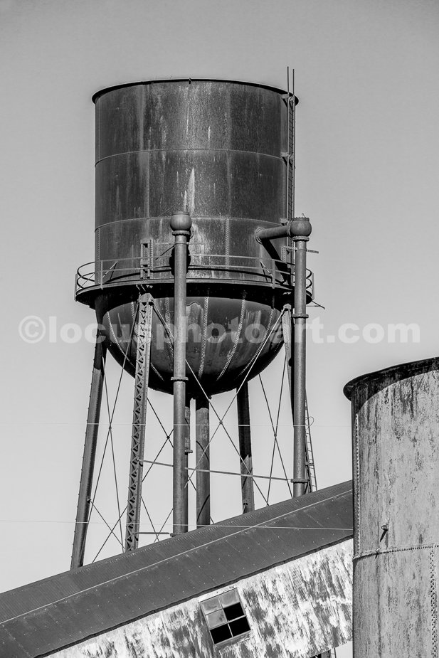 J20_Water_Tower_at_the_Lead_Mine_1657_BW.jpg