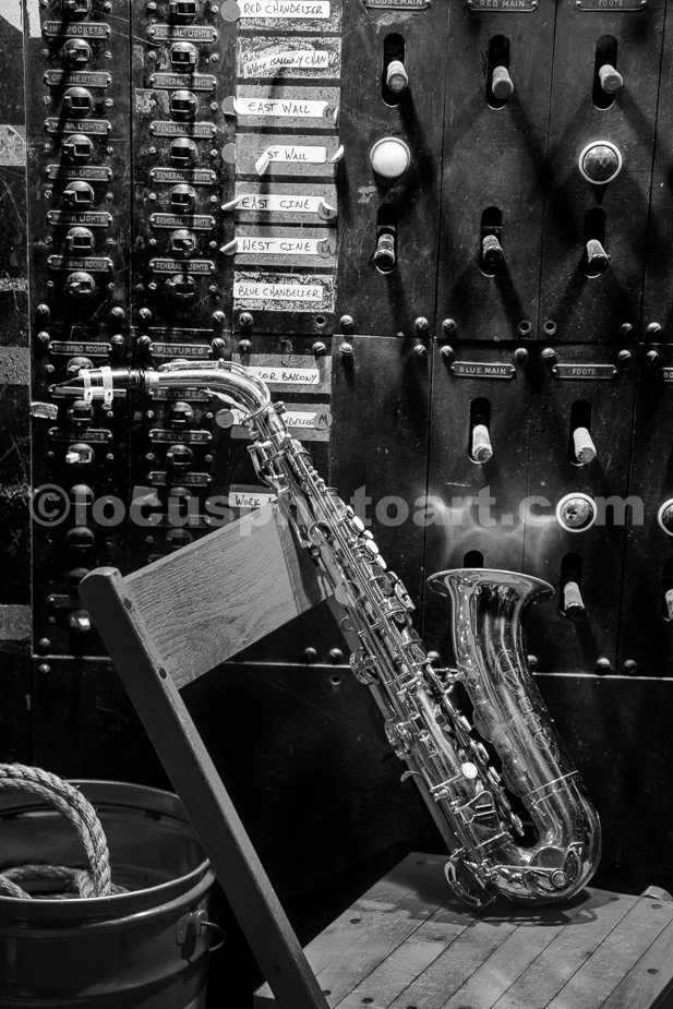 J24_Sax_Behind_the_Scenes_6956_BW.jpg