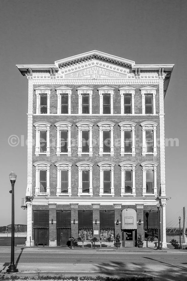 J18_Lesem_Building_0588_BW.jpg