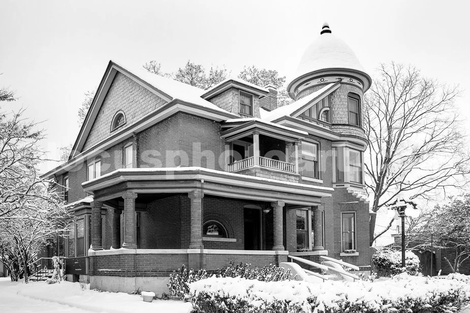 J18_Doc_Brown_s_Old_House_4117_BW.jpg