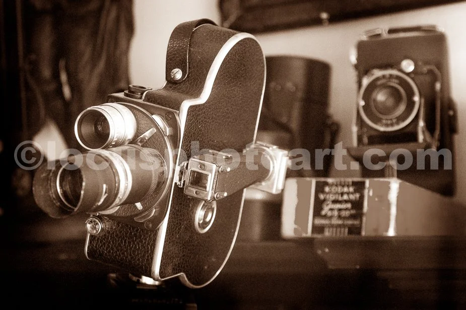 J16_Bolex_16mm_4032_Sepia.jpg