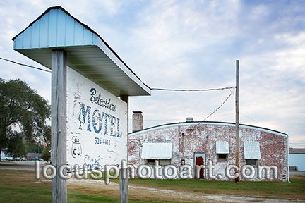 WEB Belvidere Motel on Route 66 2888.jpg