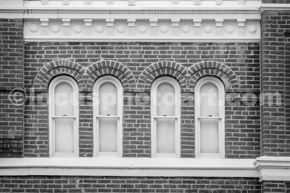 J19_Windows_at_the_Opera_House_0329_BW.jpg