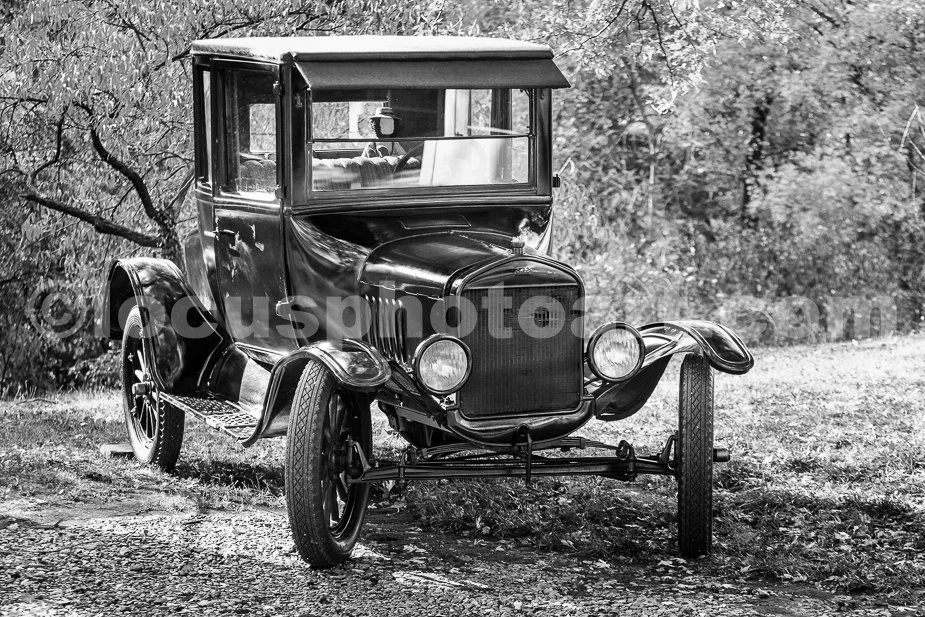 J19_Grandpa_s_Model_T_1443_BW.jpg