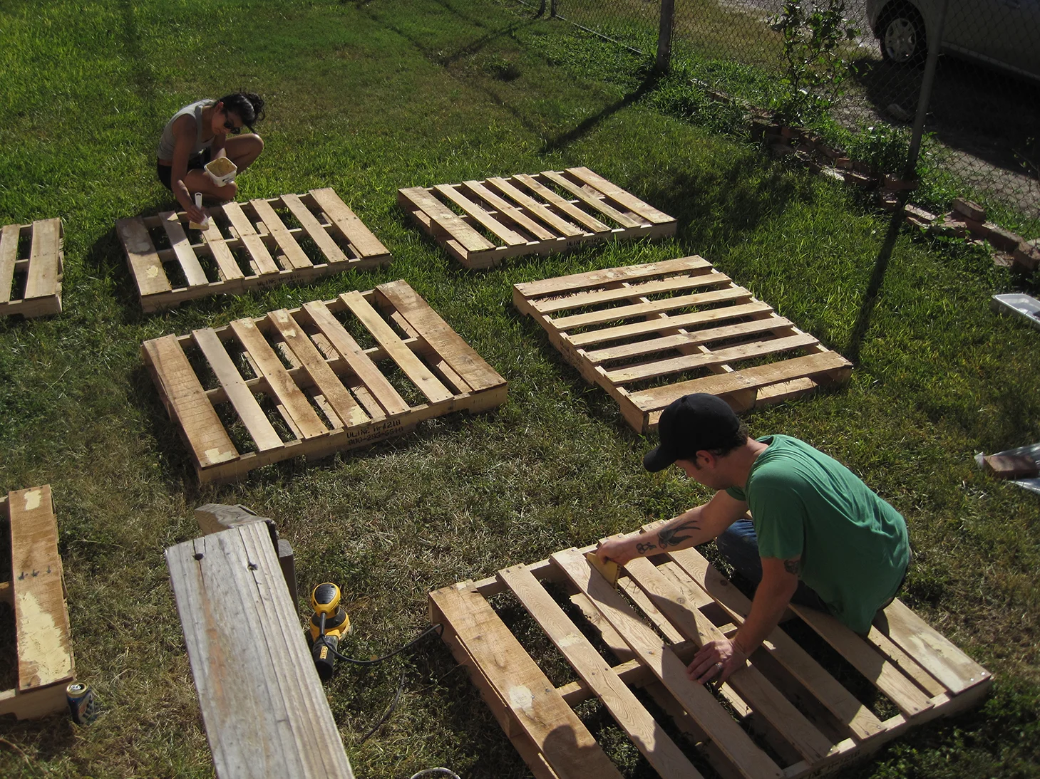 Hoang and Jeremy paint pallets.jpg