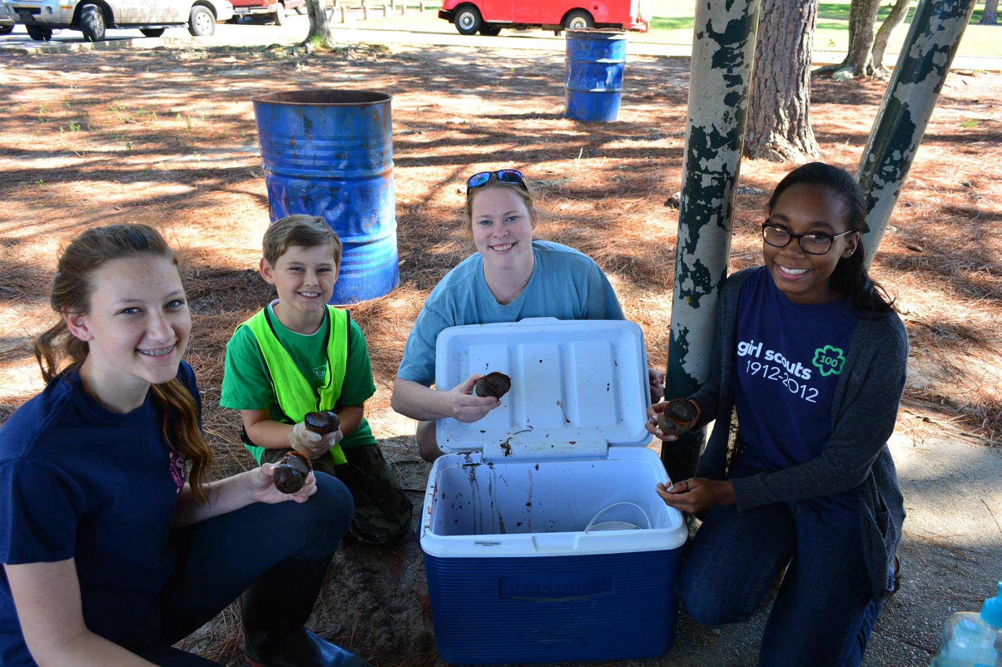 AppleSnailRoundup2_10-4-14.jpg