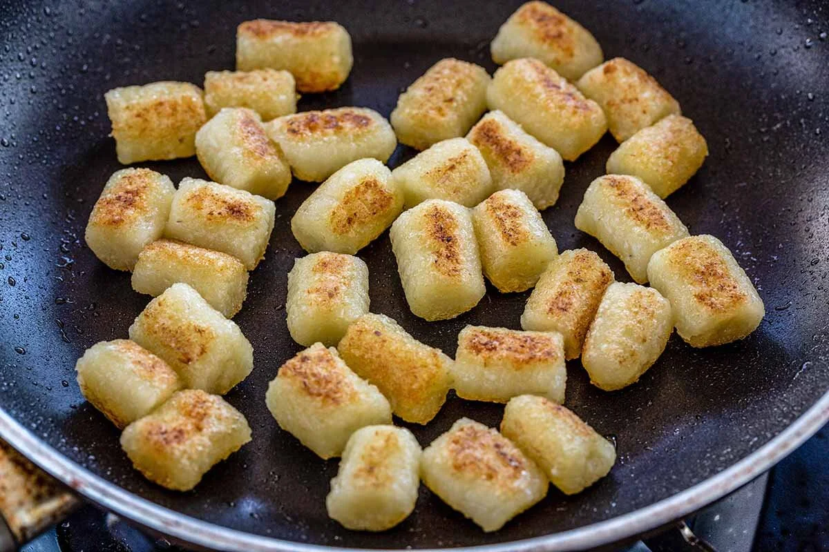Cauliflower-Gnocchi-METHOD-12.jpg