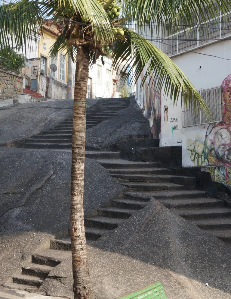 Rio de Janeiro, Brasil: A terra e o mar, o passado e o futuro, o visível e o invisível	