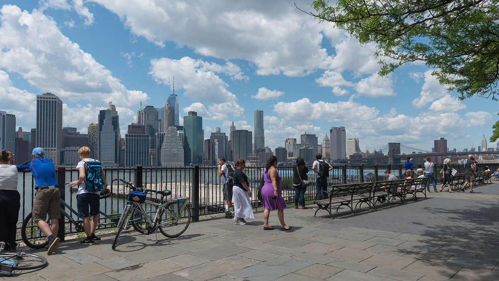  New York: "Eyes on Brooklyn Heights"